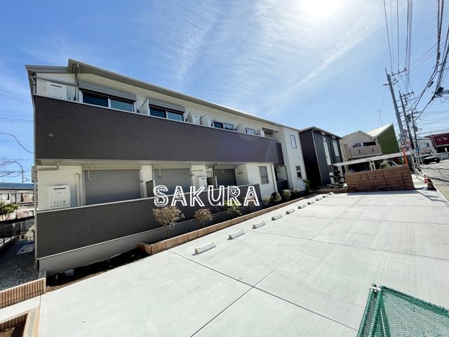 建物外観　最寄り駅まで徒歩7分の物件♪