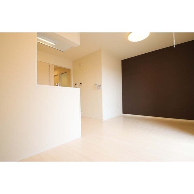 居室・リビング　※画像は全て２０３の内観写真