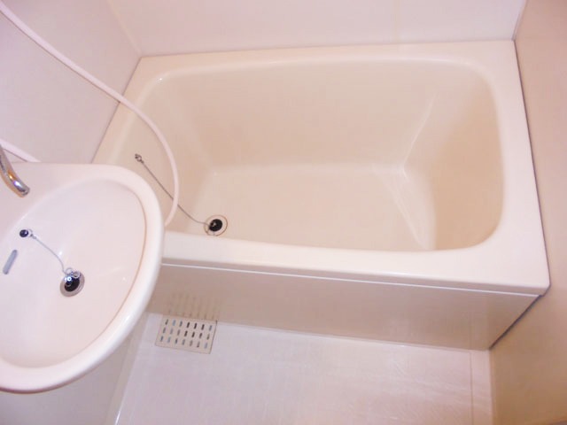 バス・シャワールーム　ゆったりバスルーム♪