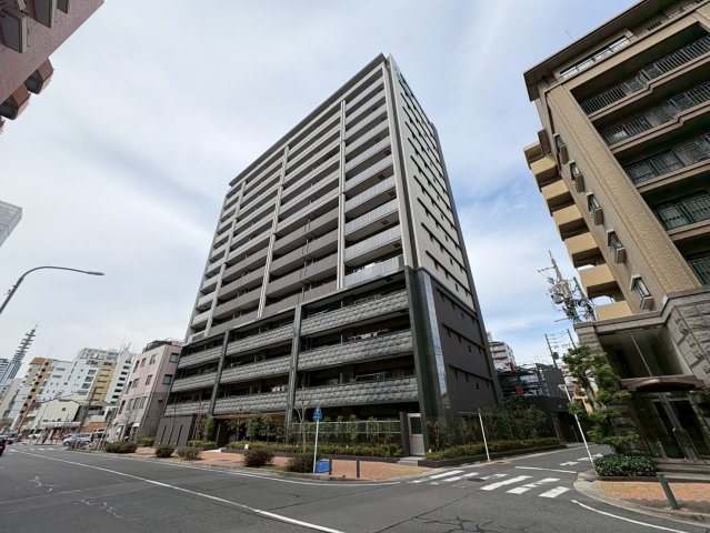 建物外観　プレサンスグラン泉