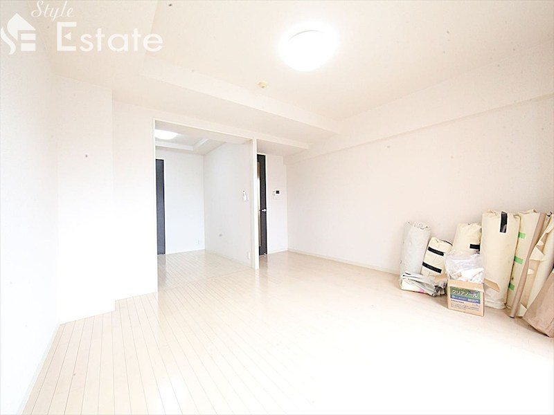 居室・リビング　内装