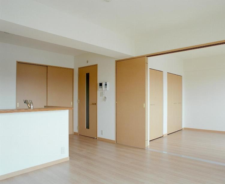 居室・リビング　別号室イメージ