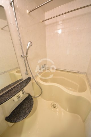 バス・シャワールーム　コンソラーレ同心　浴室