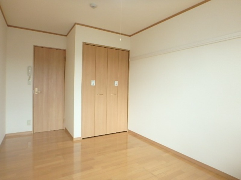 居室・リビング　図面と現状に相違がある場合には現状を優先