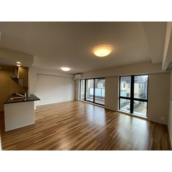 居室・リビング　エアコン付きで初期費用を抑えられます♪