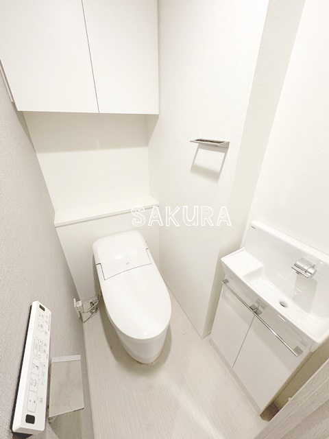 トイレ　落ち着いた色調のトイレです♪