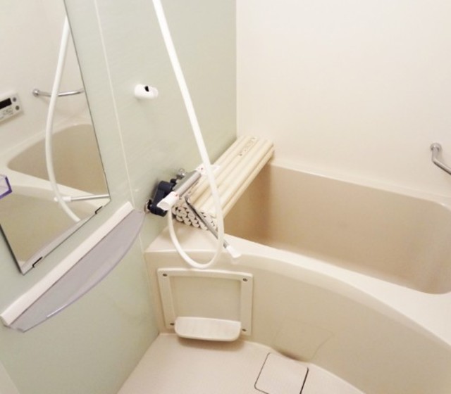 バス・シャワールーム　バス