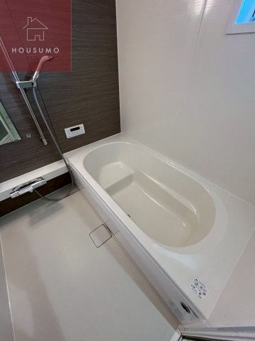 バス・シャワールーム　ゆったりとした空間のトイレです