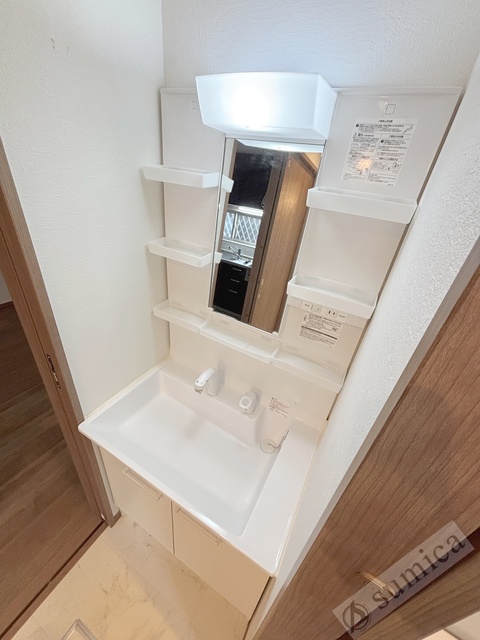 洗面設備　洗面脱衣所付き！独立洗面台が便利です♪♪