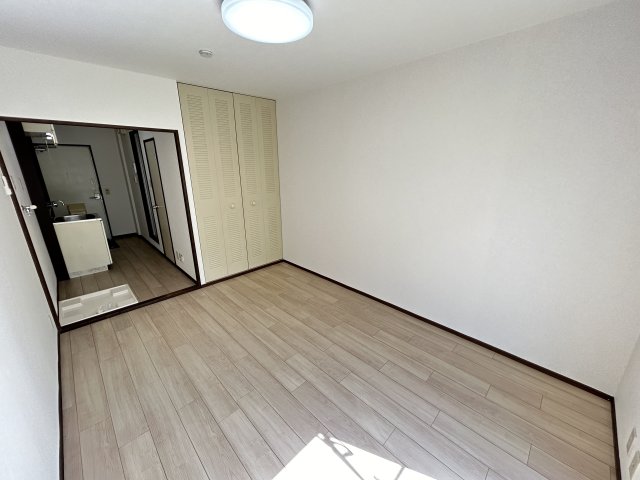 居室・リビング　※同物件別号室の写真になります