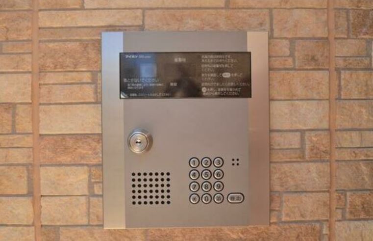 セキュリティ　★安心のオートロック完備★