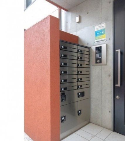 その他共有部分　宅配ボックスもあります♪