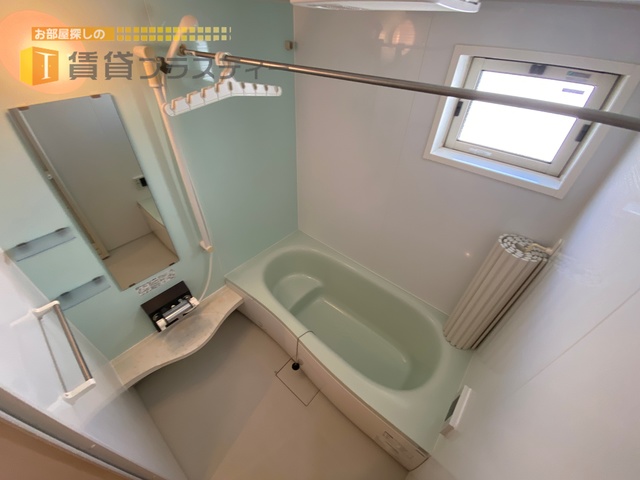 バス・シャワールーム　一坪バスでゆったりできます