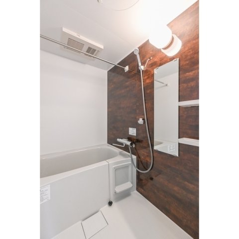 バス・シャワールーム　温水洗浄便座で快適トイレ空間