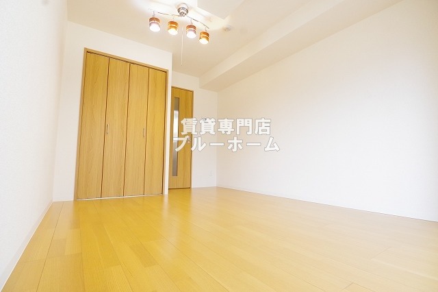 その他　7.4帖の洋室です！