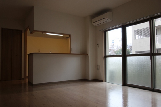 居室・リビング　※別部屋の写真です