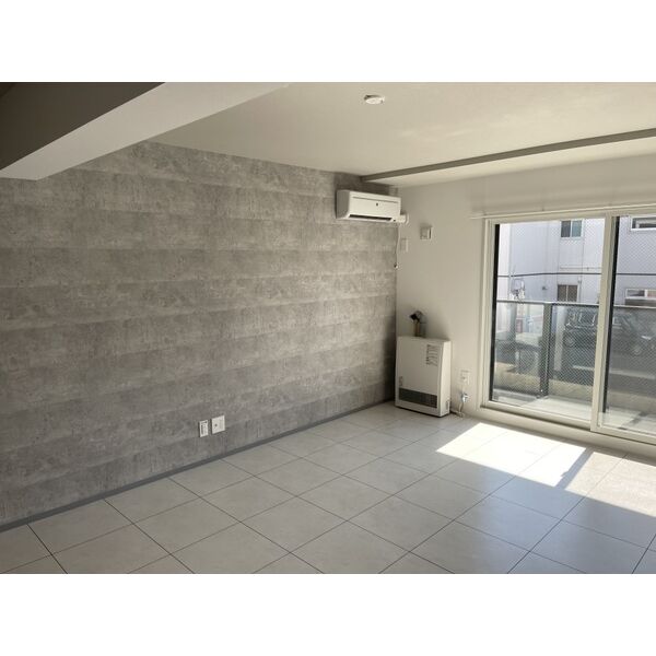 居室・リビング　エアコン完備♪