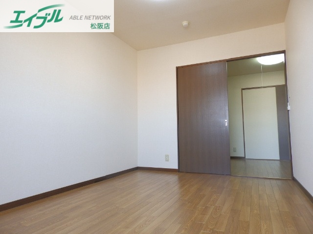 居室・リビング　同型別室のお写真です