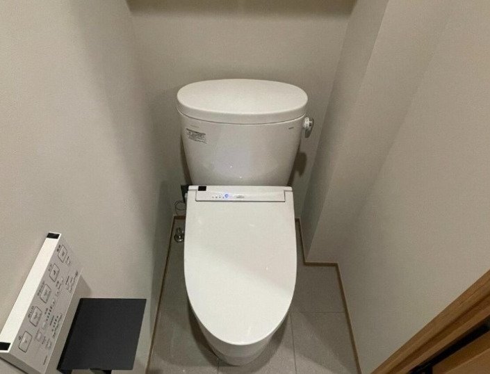 トイレ　参考写真