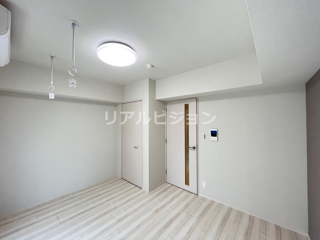 居室・リビング　他部屋参考写真です。