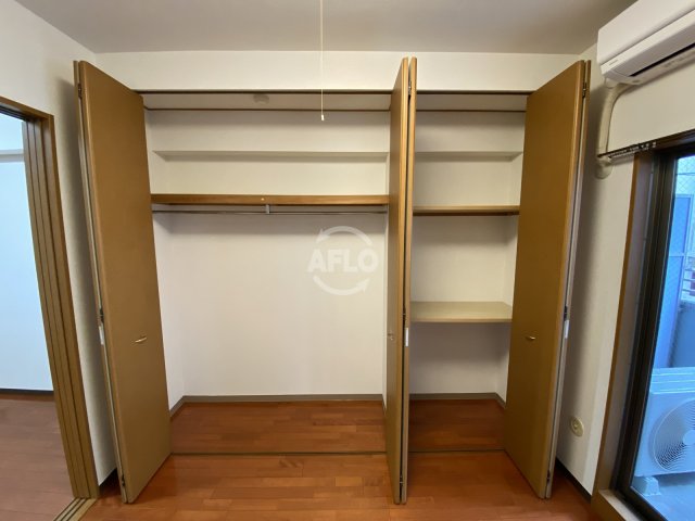 収納　ランドマークシティ梅田東　クローゼット