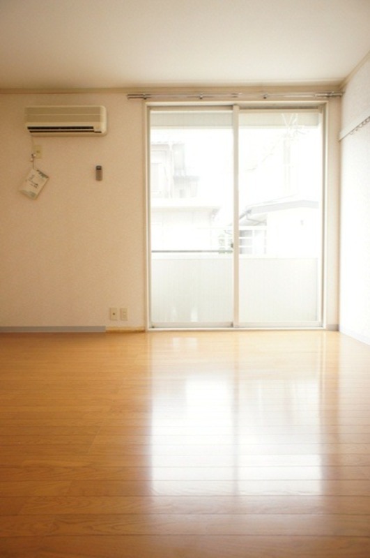 居室・リビング　図面と現状に相違がある場合には現状を優先