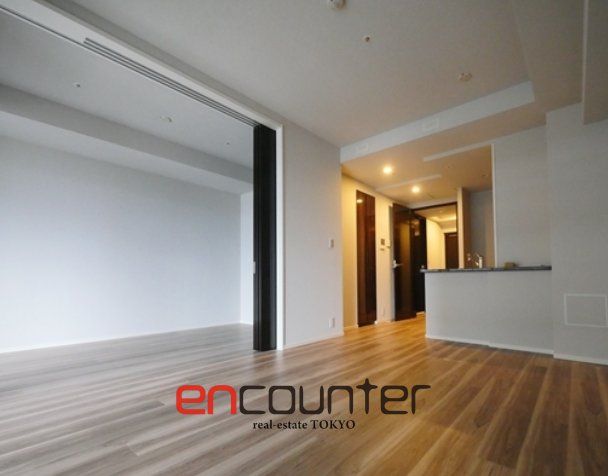 居室・リビング　※同マンション別室参考写真