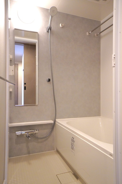 バス・シャワールーム　※写真は同タイプ住戸です。