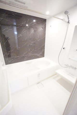 バス・シャワールーム　※同物件・同タイプの写真です。