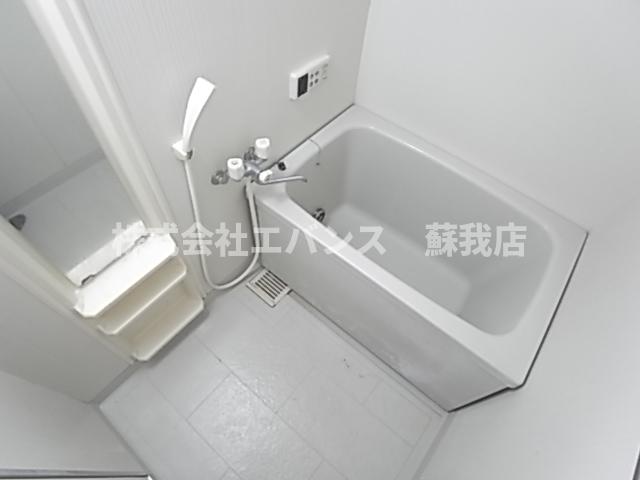 バス・シャワールーム　ゆったり過ごせるお風呂です