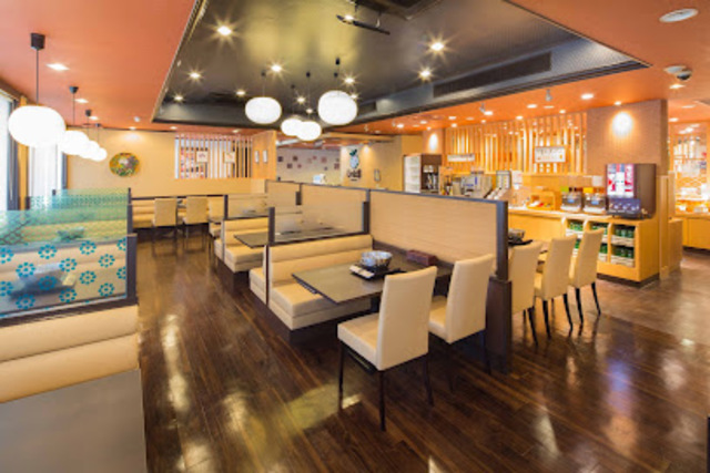 飲食店　しゃぶ葉多摩ニュータウン店（飲食店）まで356m