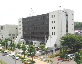 役所　稲城市役所（役所）まで994m