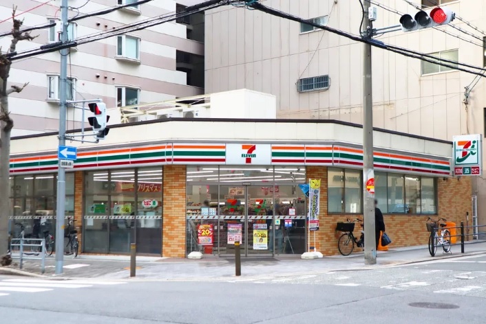 コンビニ　セブンイレブン 大阪大手通1丁目店（コンビニ）まで201m