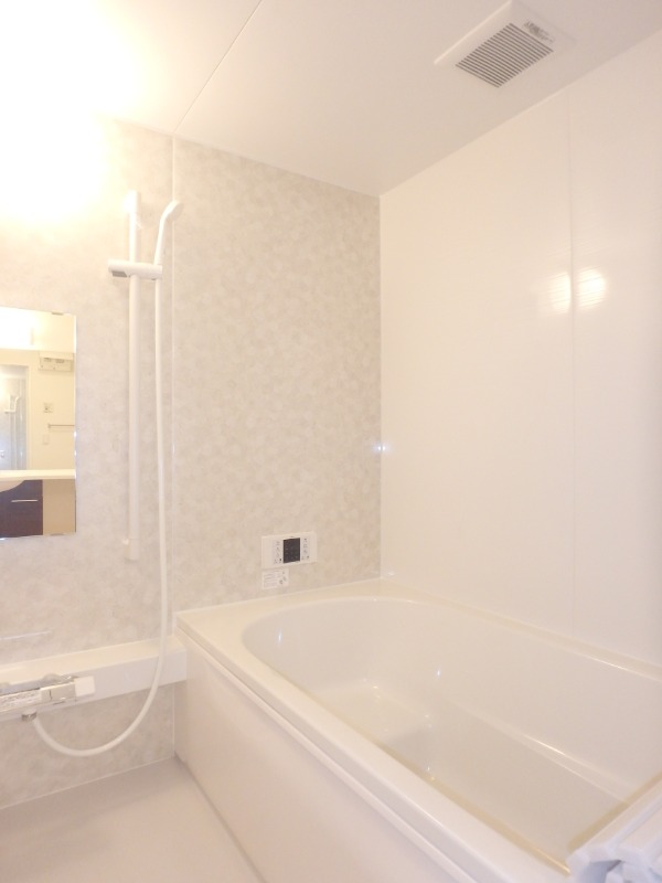 バス・シャワールーム　図面と現状に相違がある場合には現状を優先