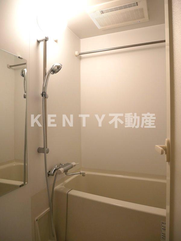 バス・シャワールーム　お風呂で日々の疲れを落としましょう