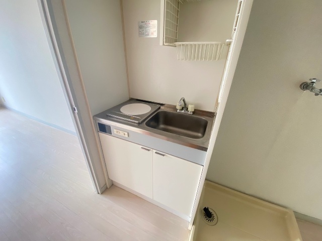 キッチン　同物件別室写真