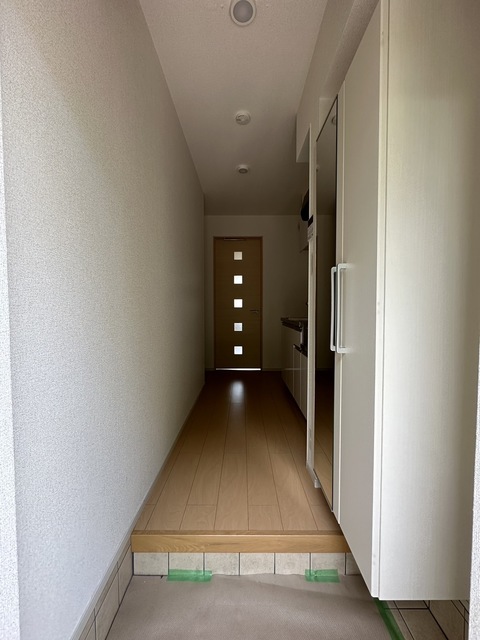 玄関　同施工会社参考写真です