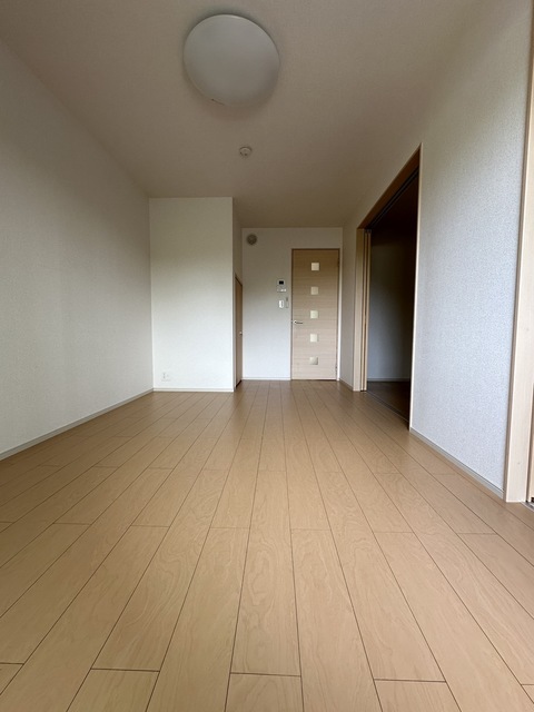 居室・リビング　同施工会社参考写真です