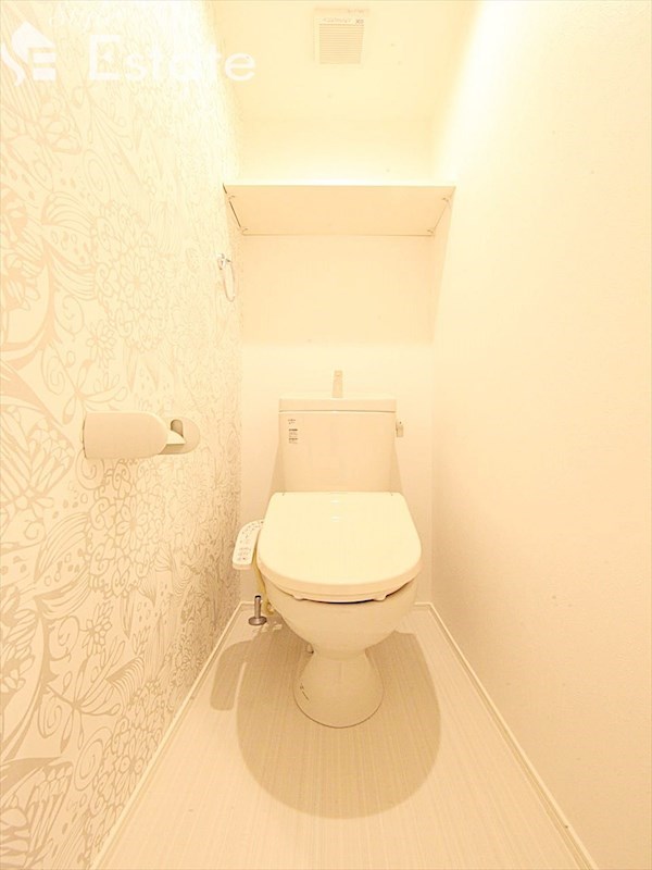 トイレ　同仕様内装
