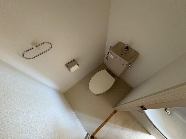 トイレ　トイレもきれいです