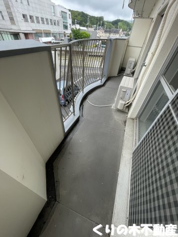 バルコニー　同タイプのお部屋です（現況を優先します）