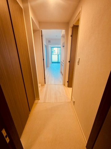 玄関　＊同間取り別部屋参照