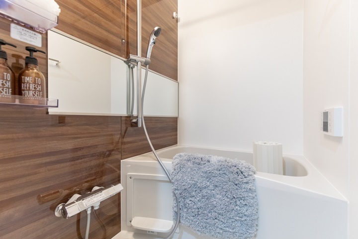 バス・シャワールーム　浴室乾燥機付きバスルーム　※家具は含まない