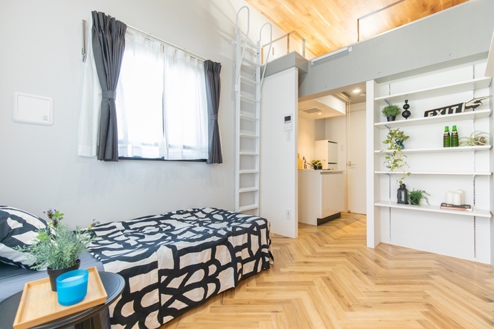 その他部屋・スペース　約７．４帖の洋室　※家具は含まない