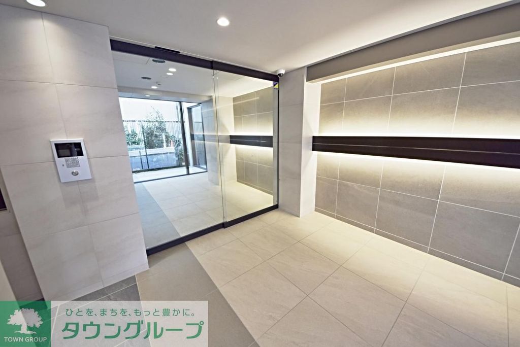 エントランス　エントランス