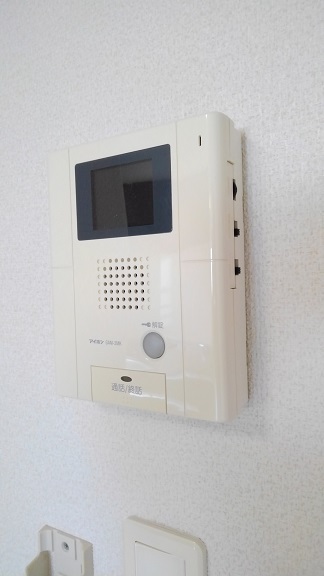 セキュリティ　TVモニター付きインターホン
