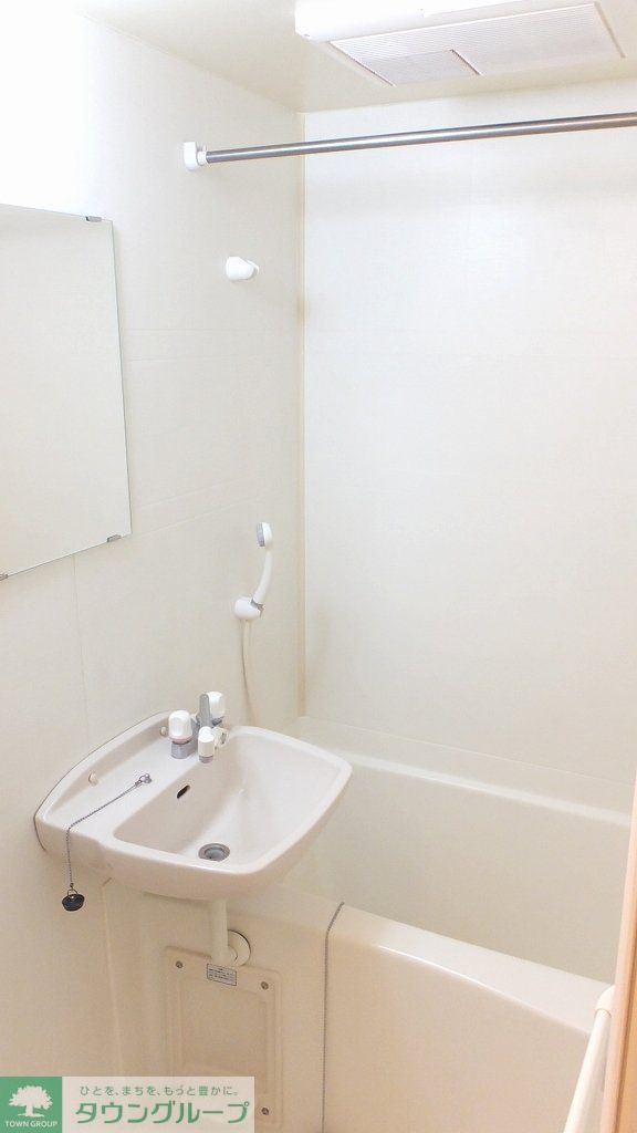 バス・シャワールーム　浴室換気乾燥機能付