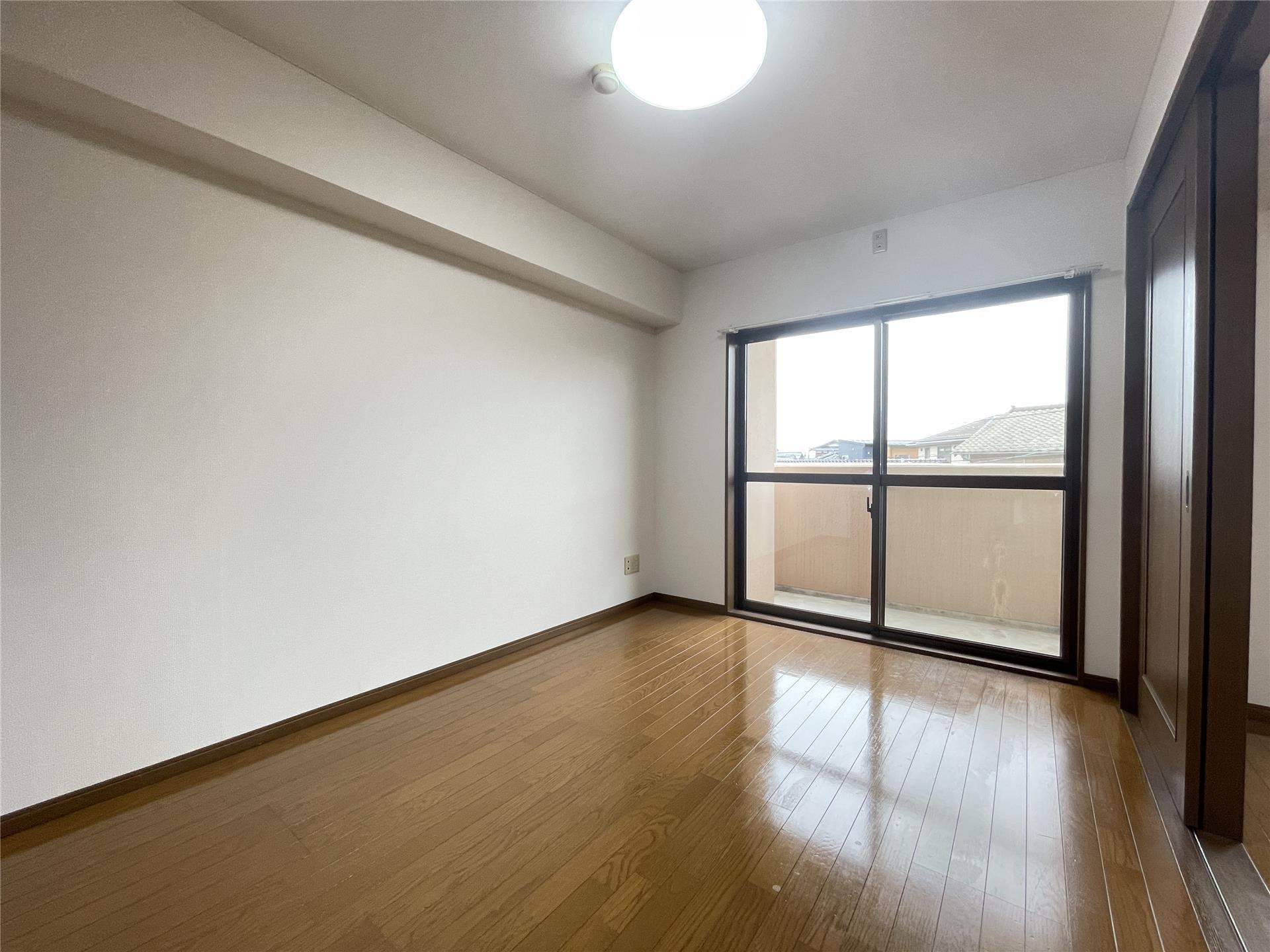 その他部屋・スペース　6帖の洋室です♪