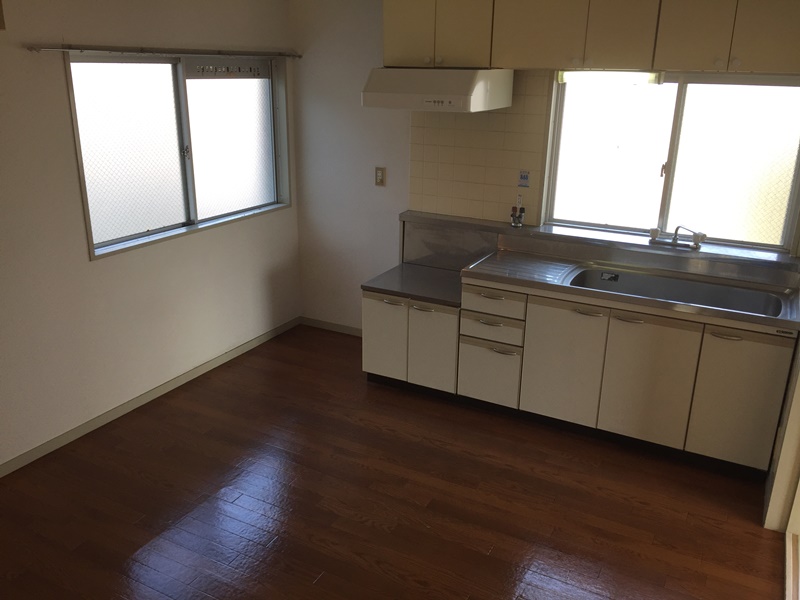 居室・リビング　２面採光の明るいお部屋です。