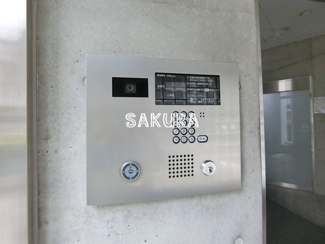 セキュリティ　女性の方でも安心のモニター付きオートロック♪